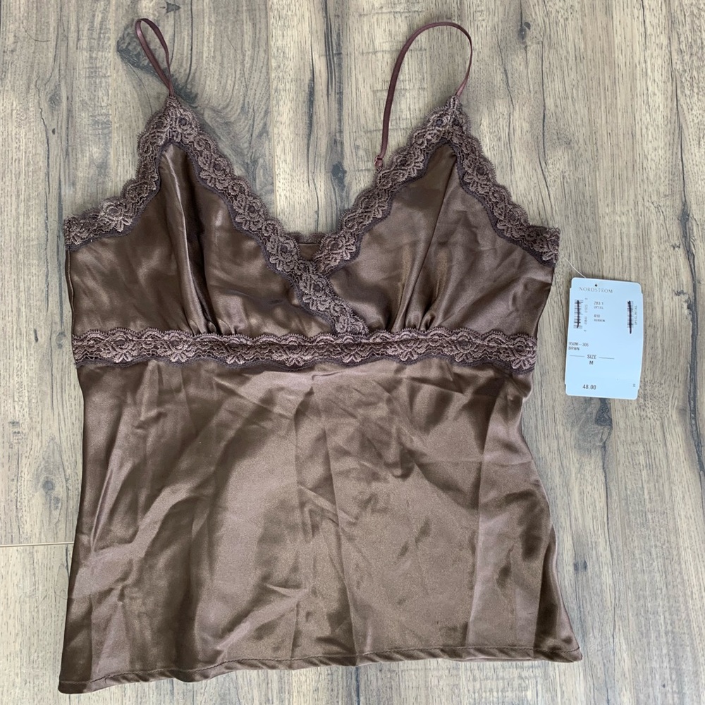 Víctor Cartini | Lace brown tank